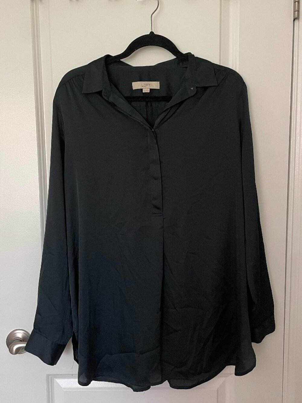 LOFT Women's Green Blouse